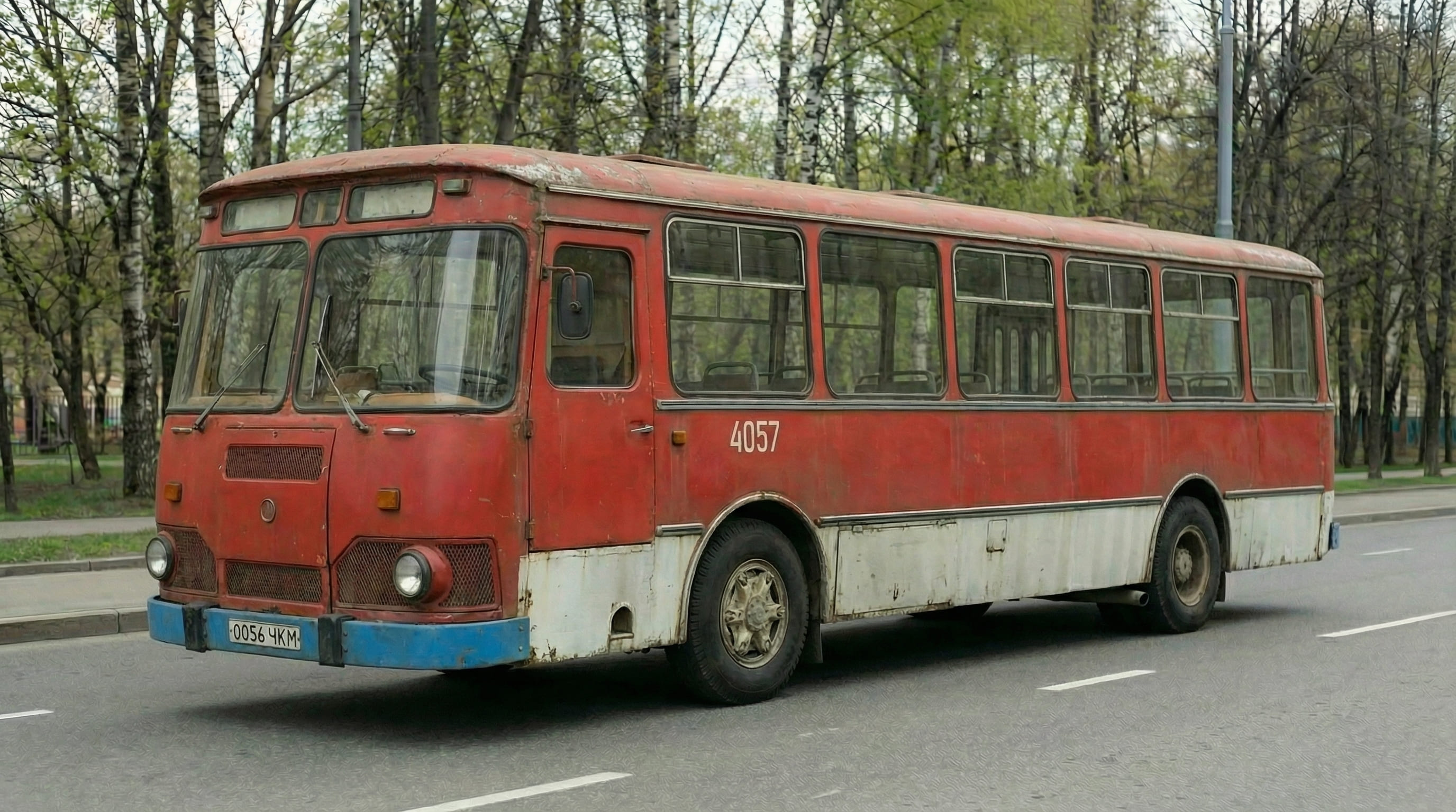 Был замечен на видео -маршрути до обрию-, на рустави во время поминальных дней в 1998 году
