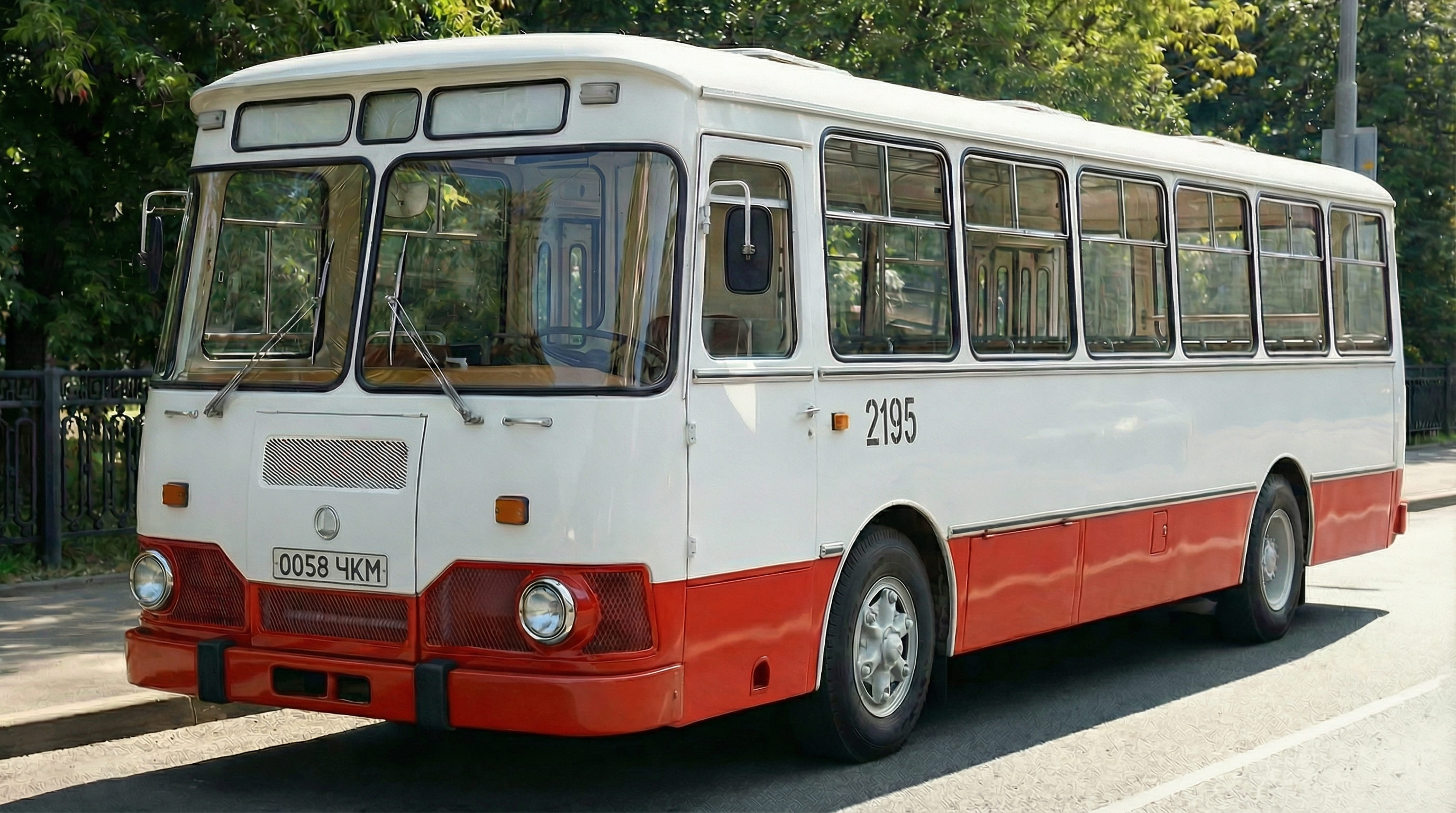 Воссоздан по воспоминаниям и моему фото в АТП 17127 в 2002 году.